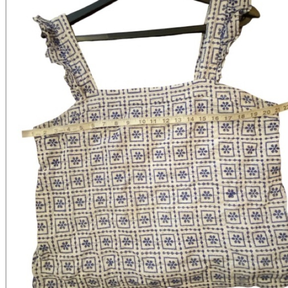 Versona White and Blue Patterned eyelet  Top size Large 100% cotton - Picture 9 of 10